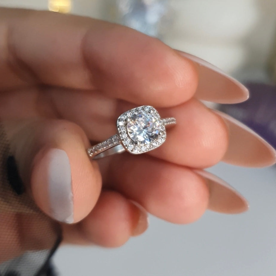 Elegant Silver Zircon Ring (Non-Adjustable)