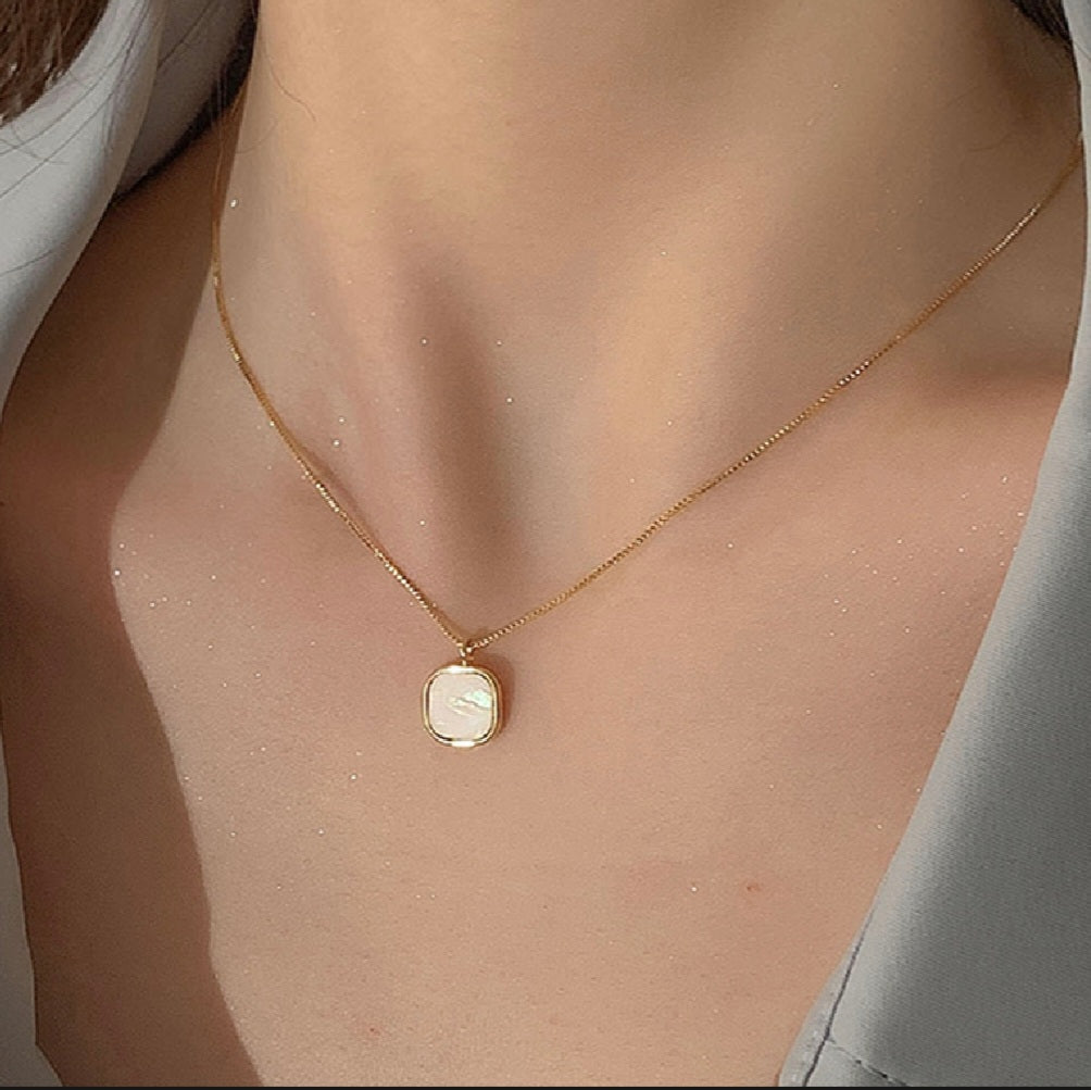 White Square pendant