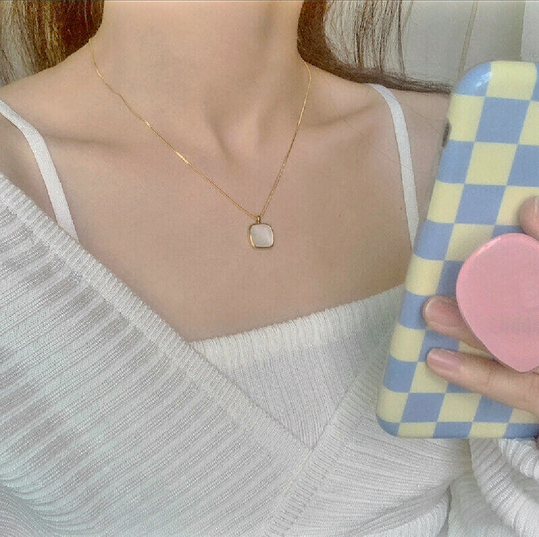 White Square pendant