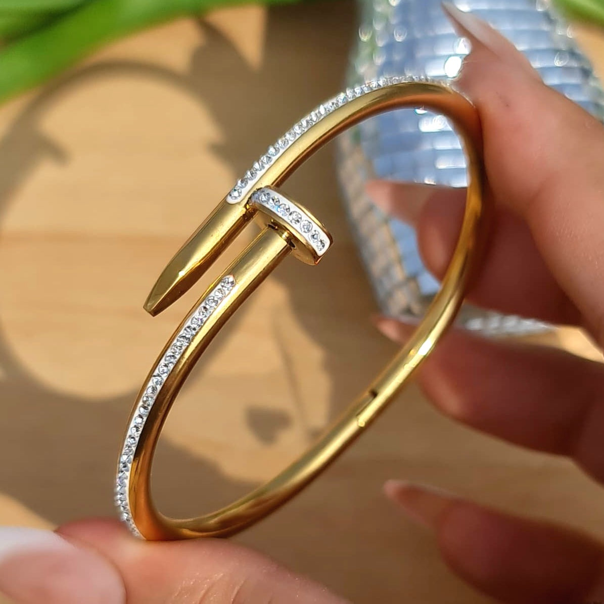 Stone Nail Handcuff