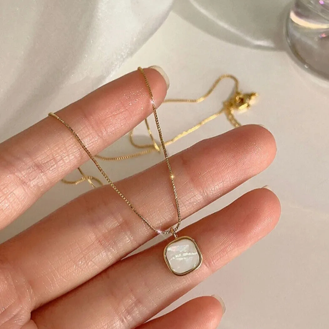 White Classic Pendant