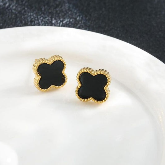 Clover studs