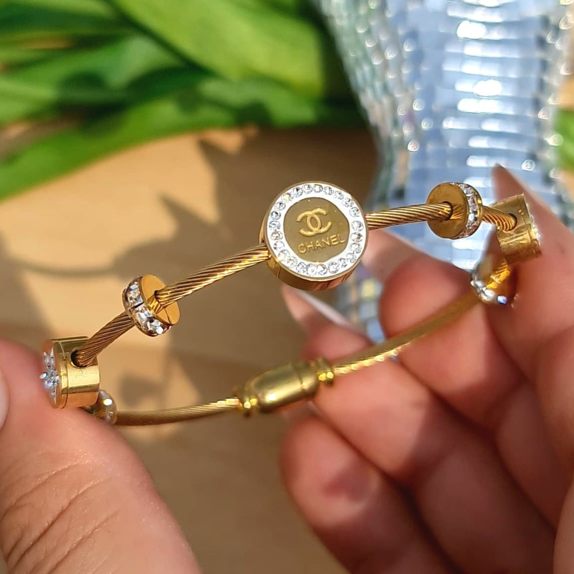 Channel Magnetic Handcuff