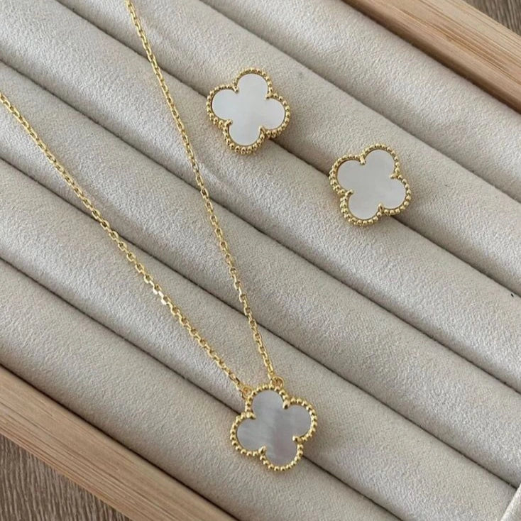White Clover 2pcs set (Necklace & Earrings)